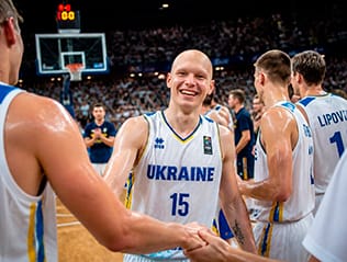 Українця Клима Артамонова визнано тренером року в чемпіонаті Австрії з баскетболу