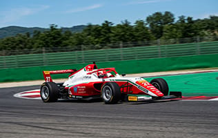 Бондарев фінішував на подіумі етапу Italian F4 Championship у Муджелло