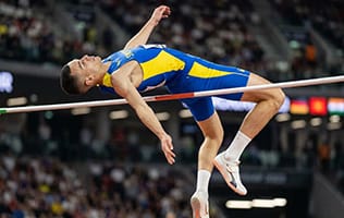 Олег Дорощук здобув «срібло» чемпіонату Європи-2026 у стрибках у висоту