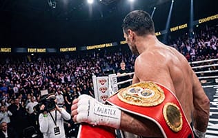 Драматичний камбек і нокаут: Філіп Хргович завоював пояс IBF, який належав Усику