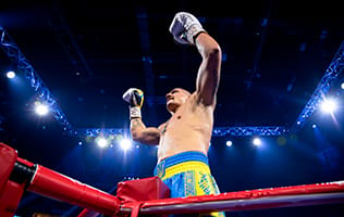Олександр Усик увійшов до топ-20 найвпливовіших людей у боксі